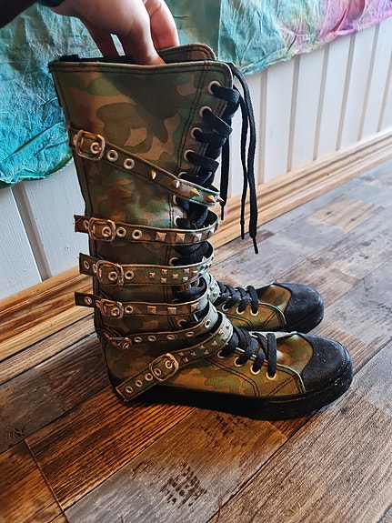 Product image 1 of 5