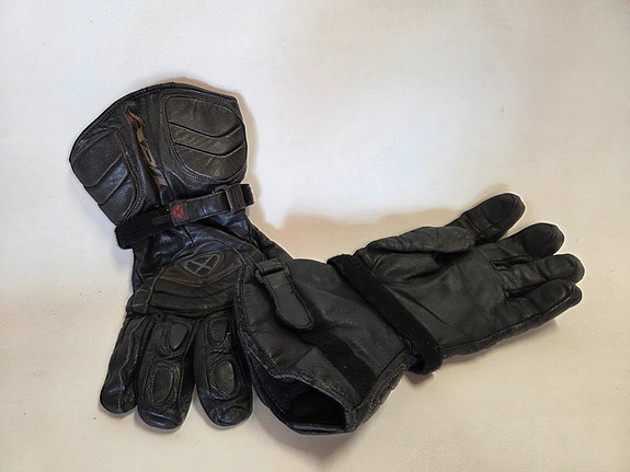 Product image 1 of 2