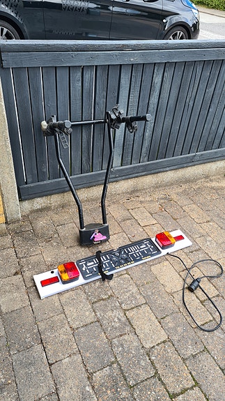 Product image 1 of 3