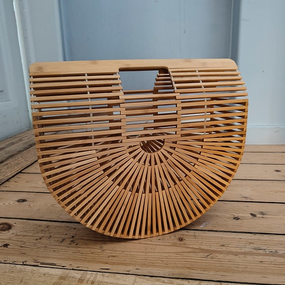 Product image 1 of 8