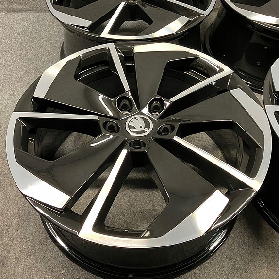 Product image 4 of 8