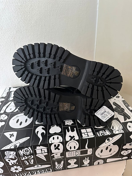 Product image 7 of 9