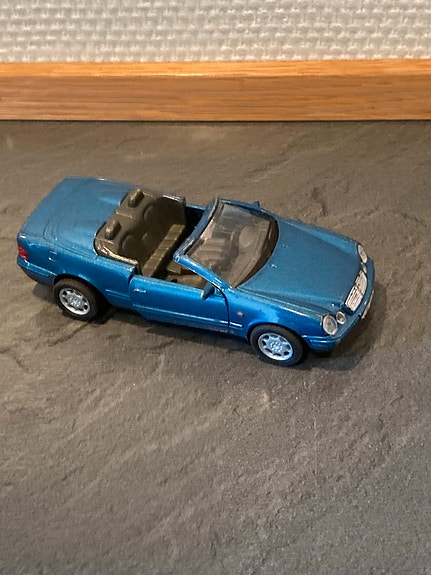 Product image 12 of 16