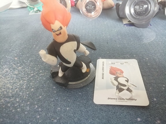 Product image 1 of 2