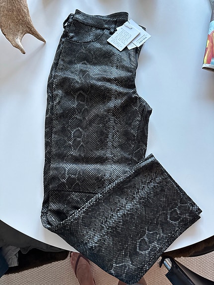 Product image 1 of 10