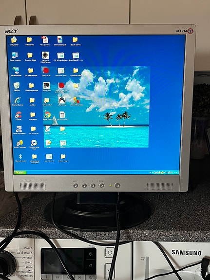 Product image 1 of 3