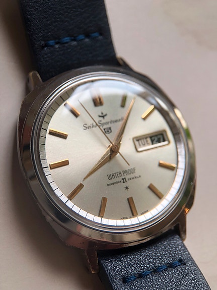 Product image 1 of 5