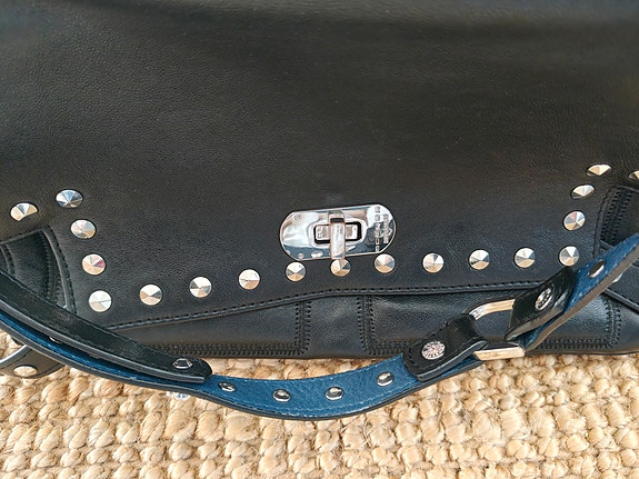 Product image 17 of 17