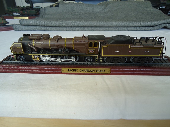 Product image 20 of 33