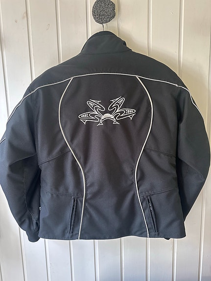 Product image 1 of 4