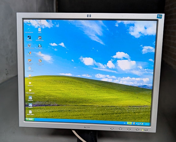 Product image 1 of 4