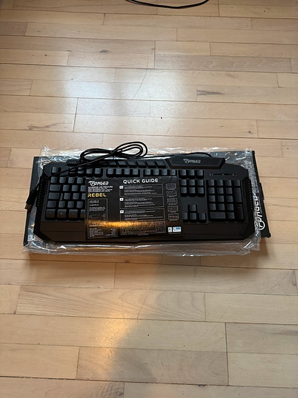 Product image 1 of 3