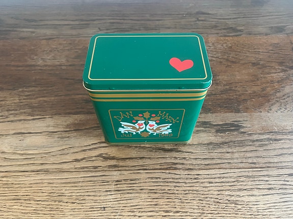 Product image 1 of 8