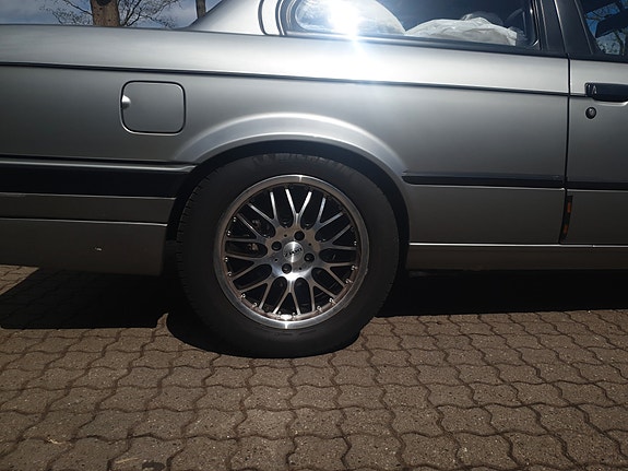 Product image 1 of 7