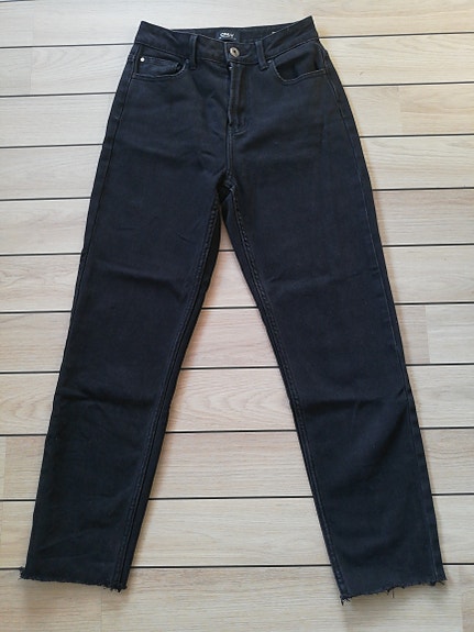 Product image 12 of 27