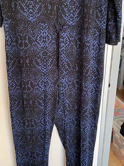 Product image 16 of 22