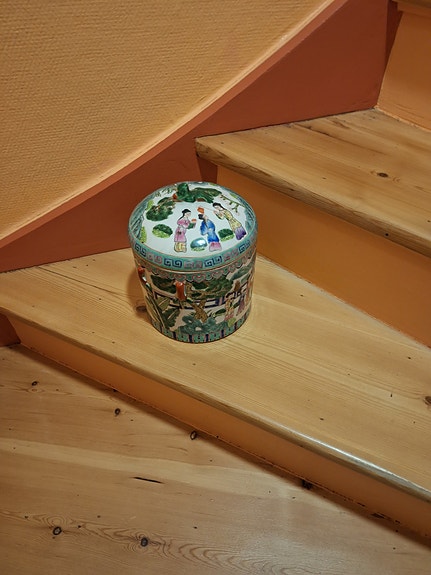 Product image 1 of 4