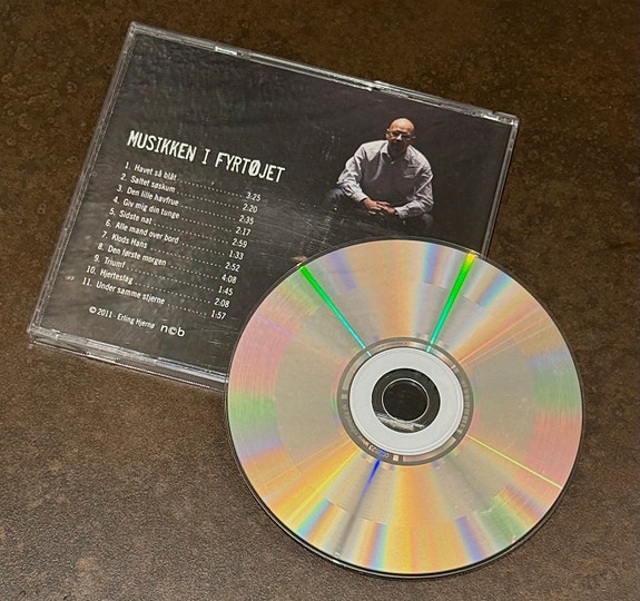 Product image 3 of 3