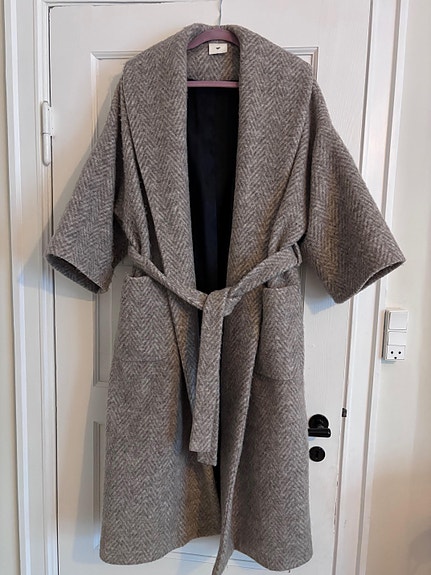 Product image 1 of 6