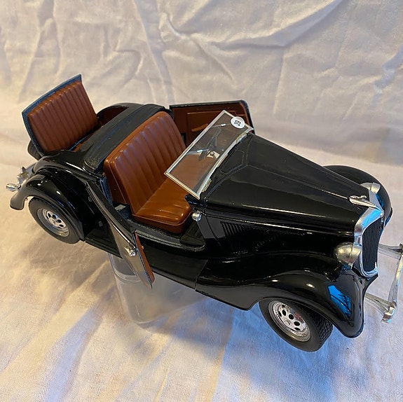 Product image 4 of 8