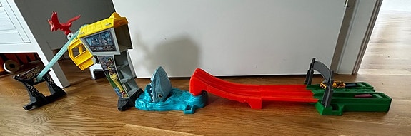 Product image 1 of 4