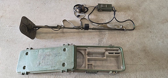 Product image 1 of 8