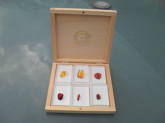 Product image 1 of 3