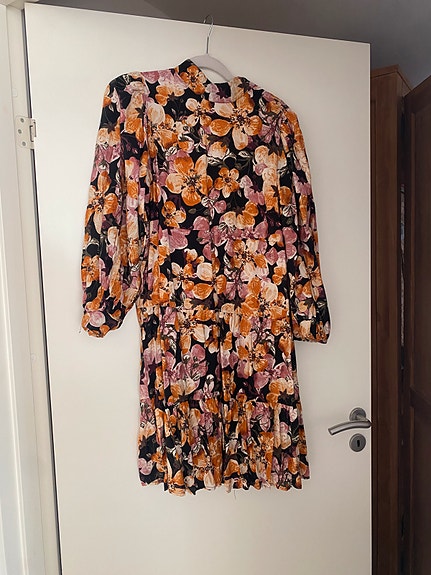 Product image 22 of 39