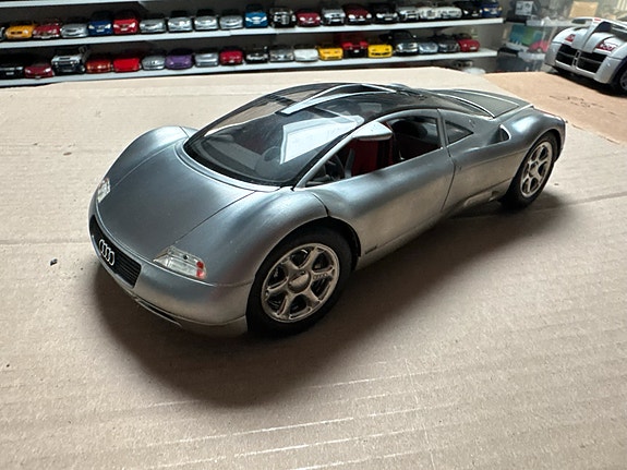 Product image 1 of 8