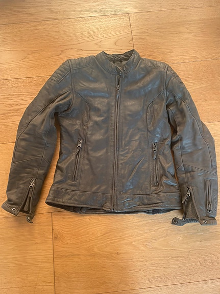 Product image 1 of 6