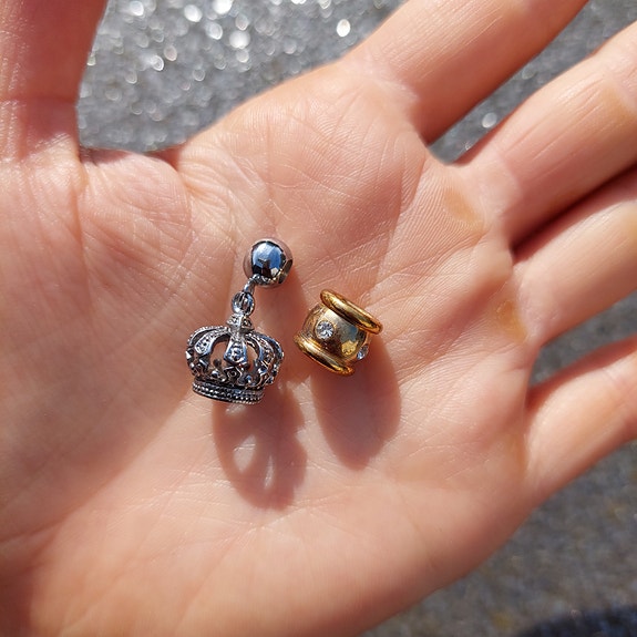 Product image 1 of 3