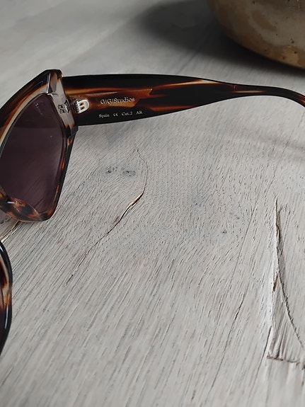 Product image 9 of 12