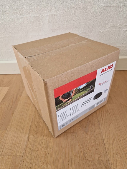 Product image 1 of 2