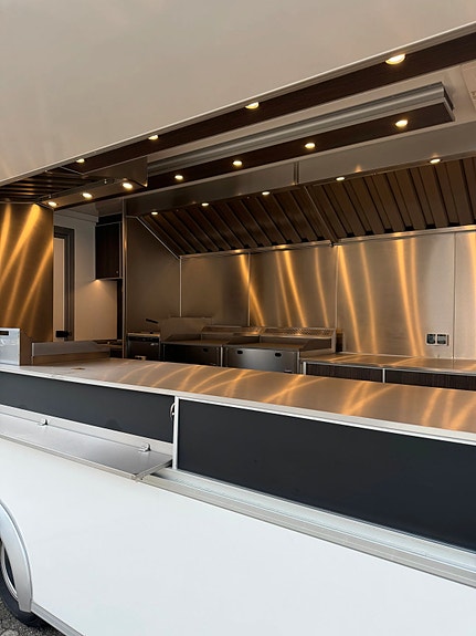 Foodtruck Fabriks Ny alt i udstyr klar til brug Renault Master 170Hk