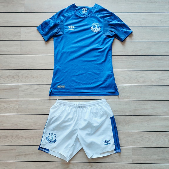 Product image 1 of 6