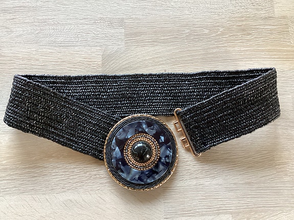 Product image 1 of 7