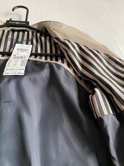 Product image 14 of 16