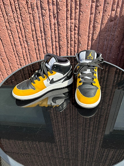 Product image 1 of 4