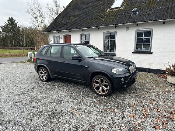 VELHOLDT BMW X5 SD 286HK 4X4