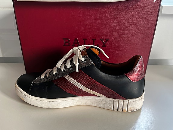 Product image 13 of 16