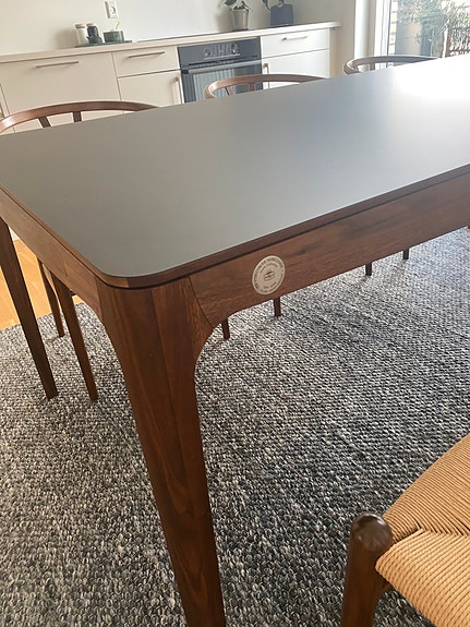 Product image 1 of 9