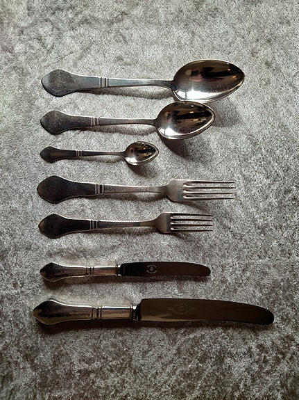 Product image 1 of 4