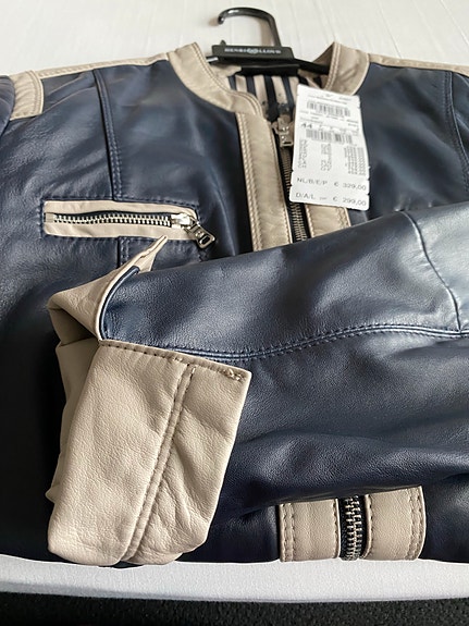 Product image 13 of 16