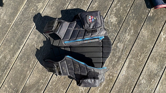 Product image 1 of 4