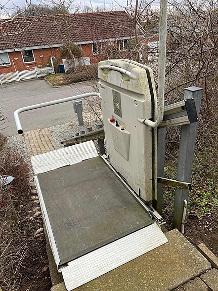 Product image 1 of 4