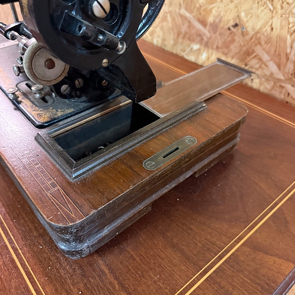 Product image 4 of 8