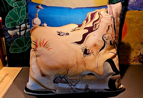 Product image 1 of 4