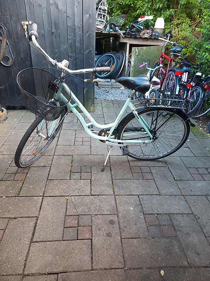 Product image 1 of 8