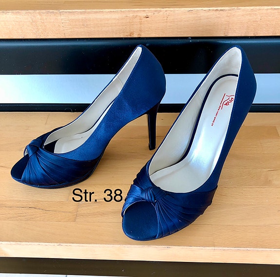 Product image 1 of 10