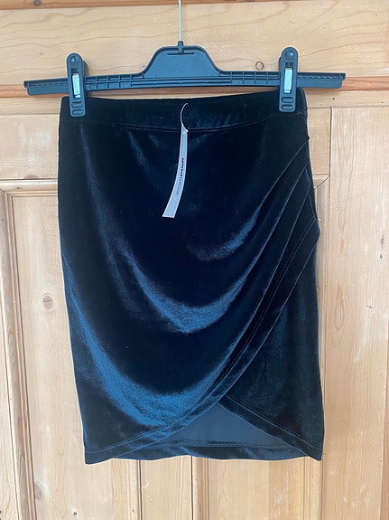 Product image 1 of 7